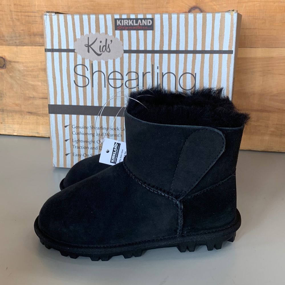 COPY - NIB Kids Kirkland Signature Shearling Sheepskin Boots Black